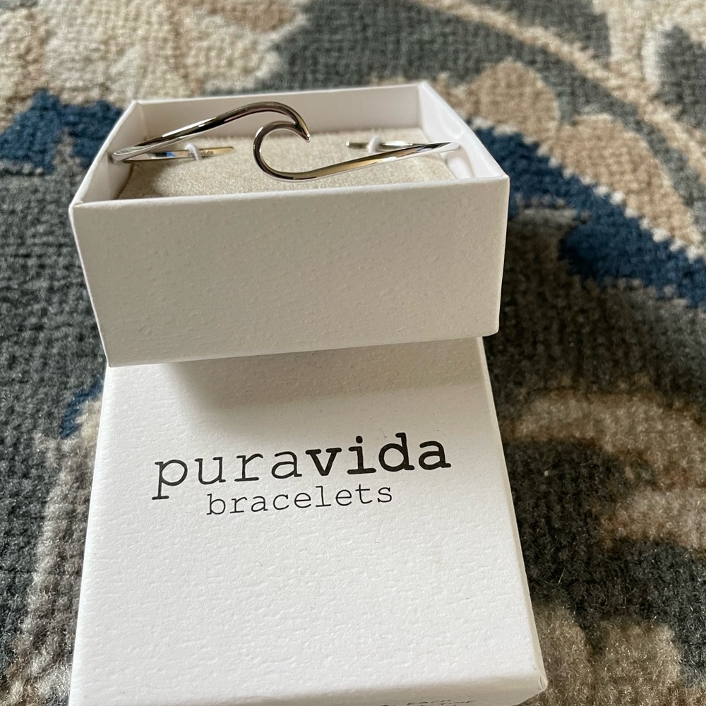 Pura Vida Silver Heart Bracelet